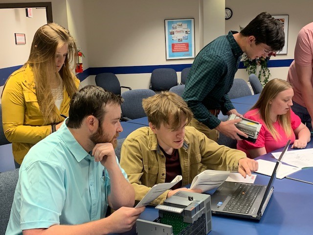 Interns 2022 - 4 Interns 2022 - 4
